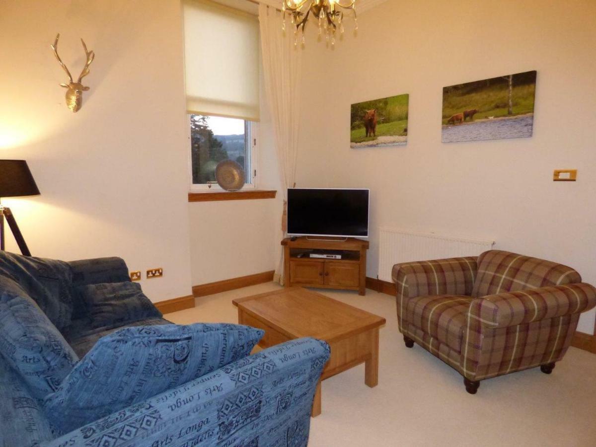 The Pipers No 7 Lomond Castle Apartment Balloch