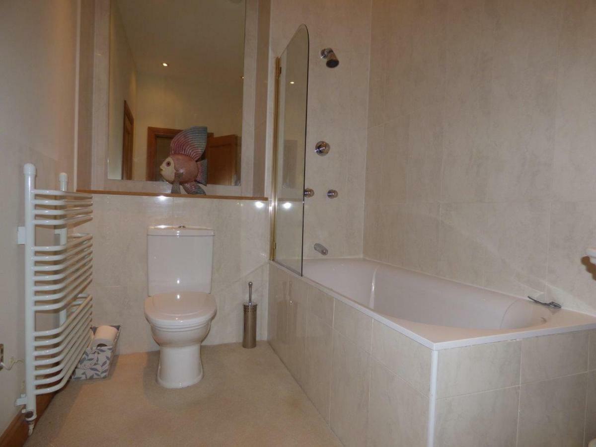 Apartment The Pipers No 7 Lomond Castle Balloch